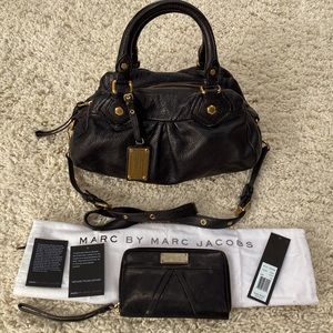 Marc Jacobs Classic Q Satchel Bag Black Leather - bonus wallet/wristlet